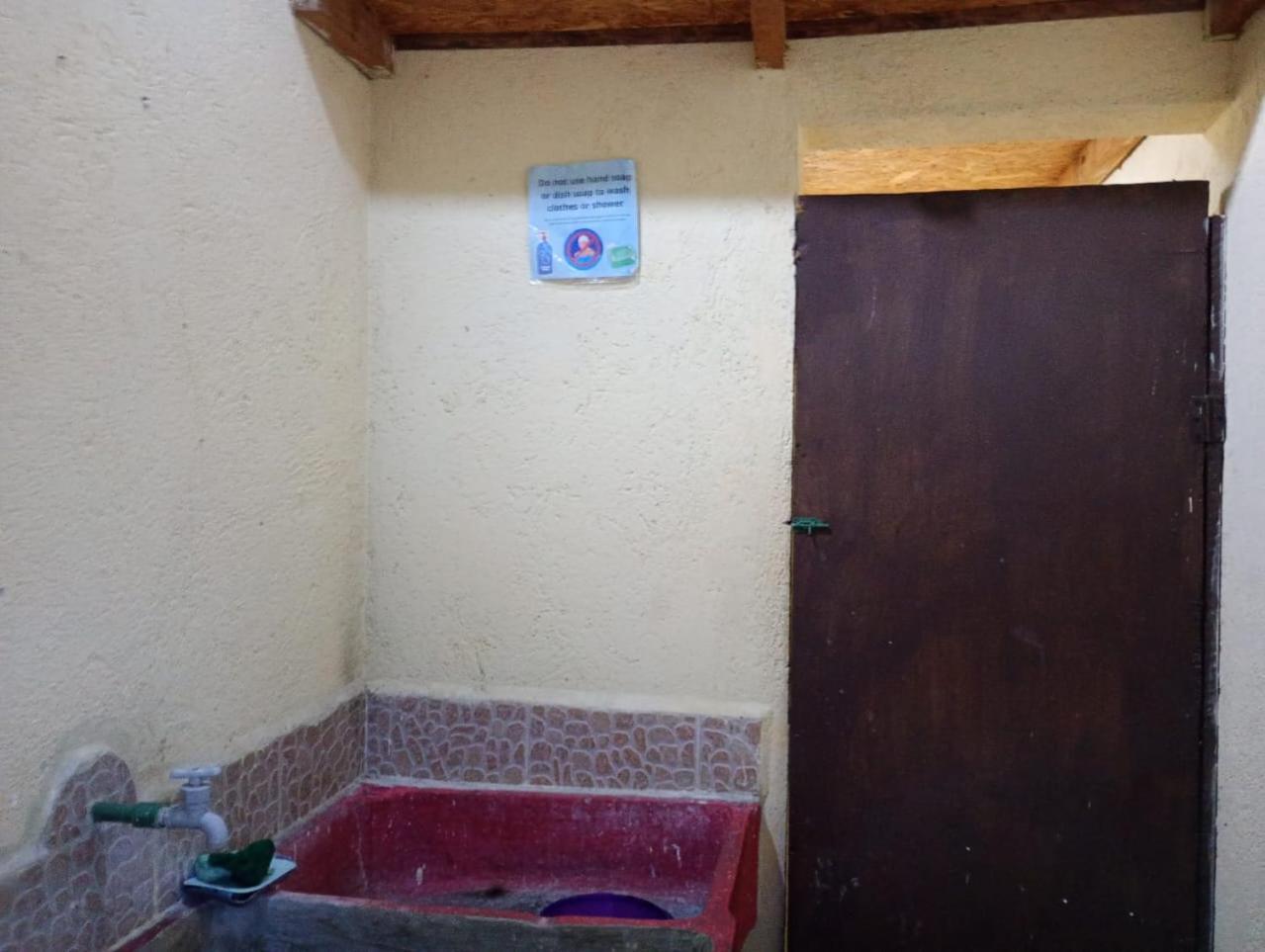 Hospedaje Basico El Jaguar Hotel Antigua Kültér fotó