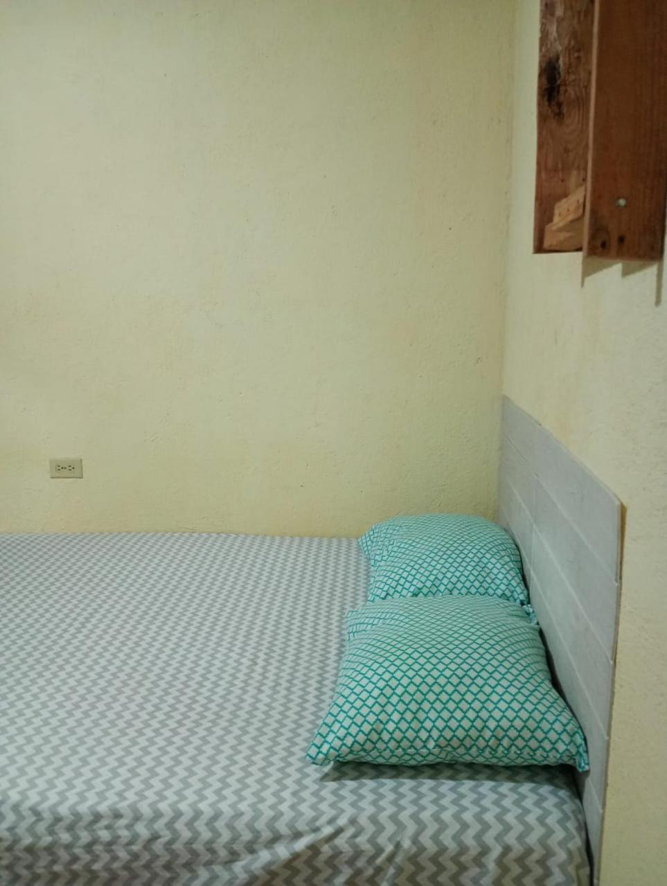 Hospedaje Basico El Jaguar Hotel Antigua Kültér fotó