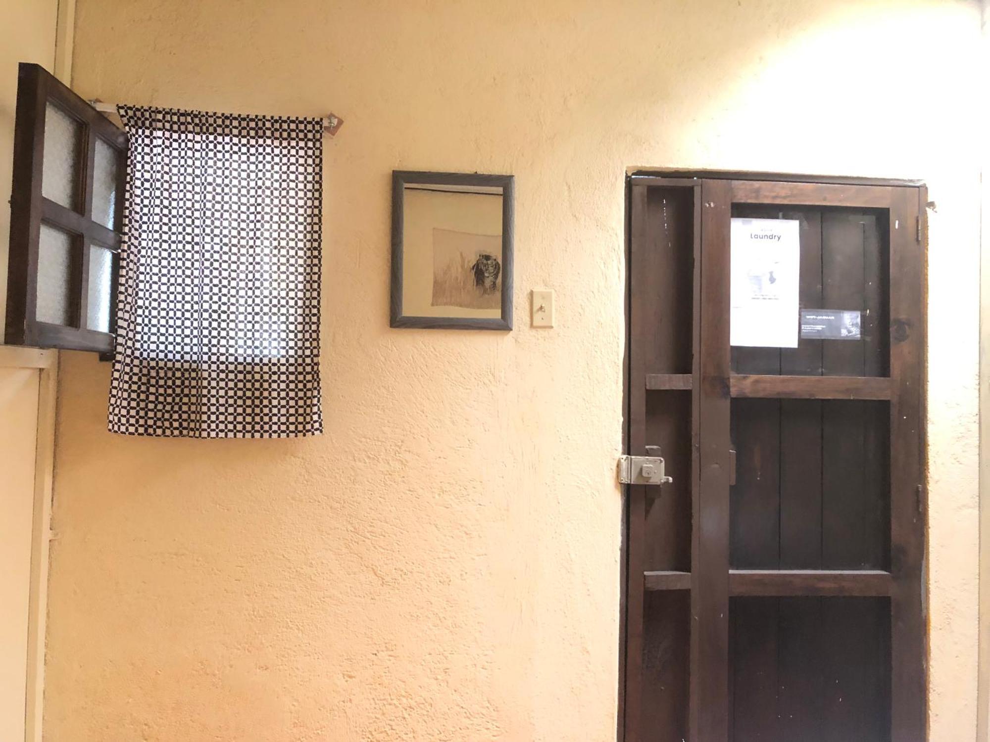 Hospedaje Basico El Jaguar Hotel Antigua Kültér fotó